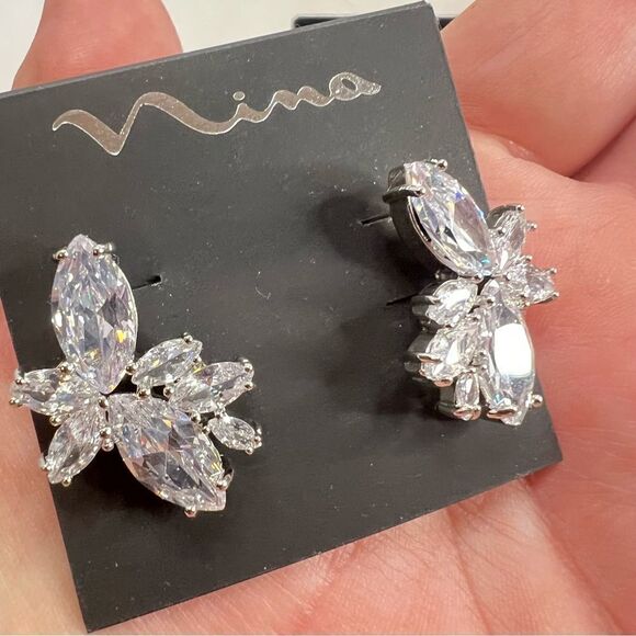 NINA
Lisbon Floral Stone Cluster Earrings NWT - Picture 3 of 7